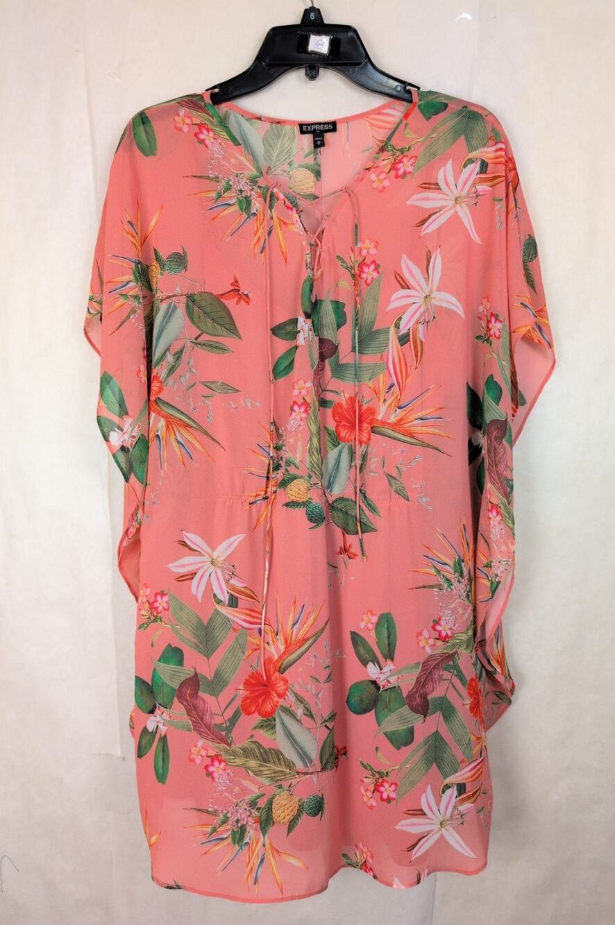 Express sheer pink floral kaftan Size Medium Lined Tropical Beachy Boho Resort